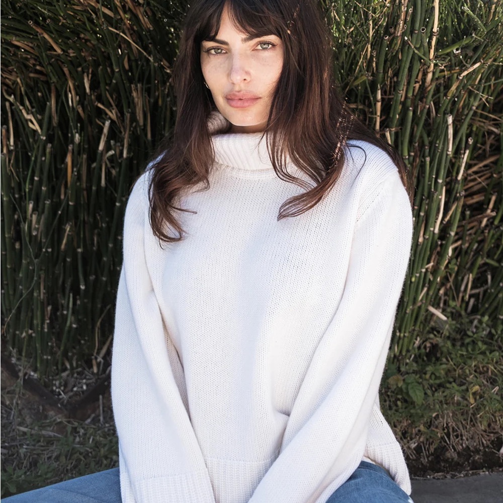 NWT Stateside cozy ivory cashmere sweater
